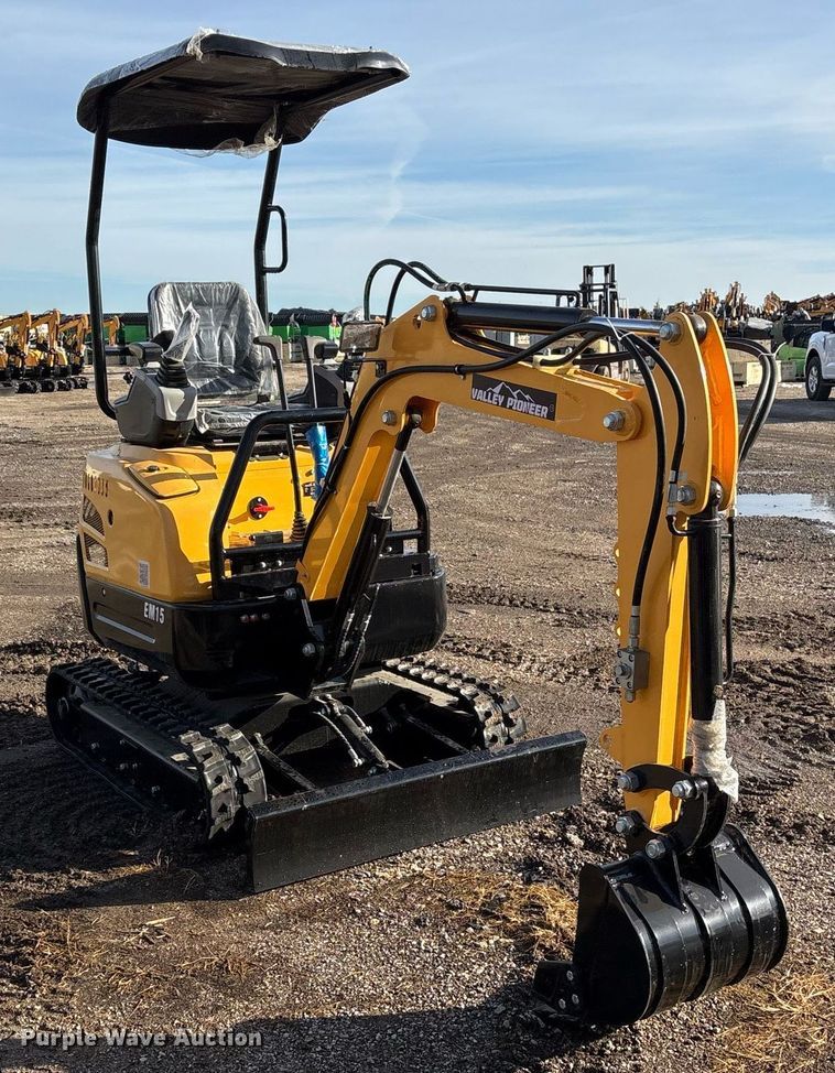 image for item OK9330 2024 Valley Pioneer EM15 mini excavator