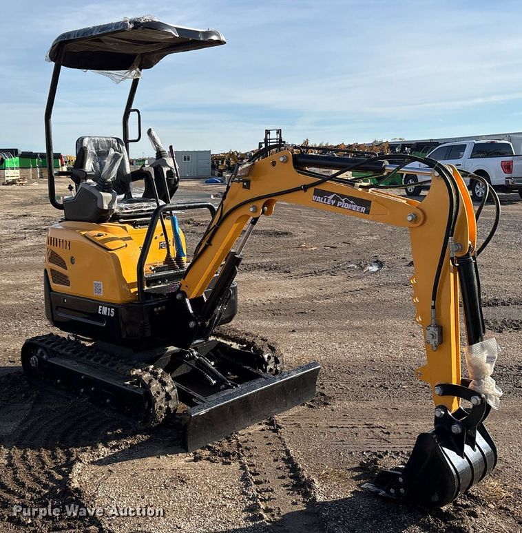 image for item OK9331 2024 Valley Pioneer EM15 mini excavator