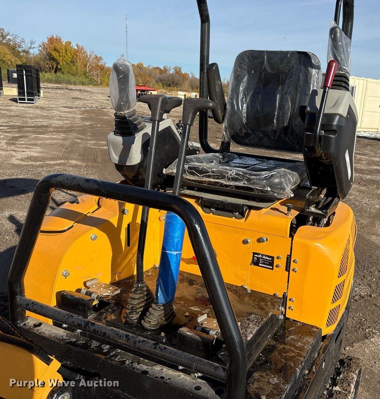 image for item OK9331 2024 Valley Pioneer EM15 mini excavator