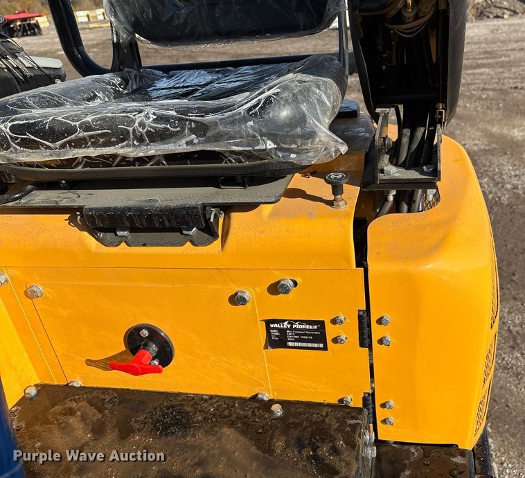 image for item OK9331 2024 Valley Pioneer EM15 mini excavator
