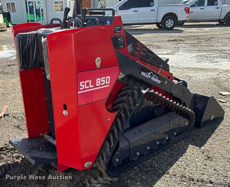 image for item OK9336 2024 Valley Pioneer SCL850 compact utility loader