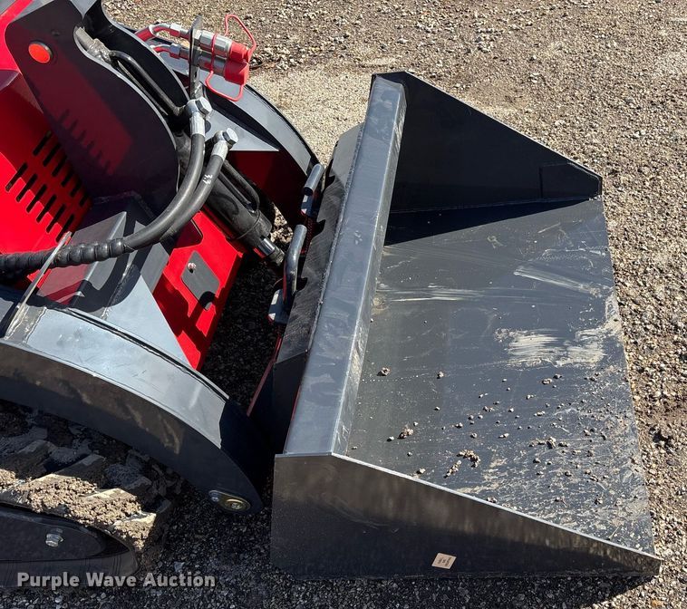 image for item OK9336 2024 Valley Pioneer SCL850 compact utility loader