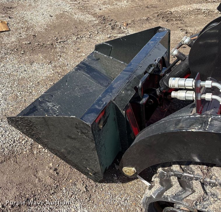 image for item OK9337 2024 Valley Pioneer SCL850 compact utility loader