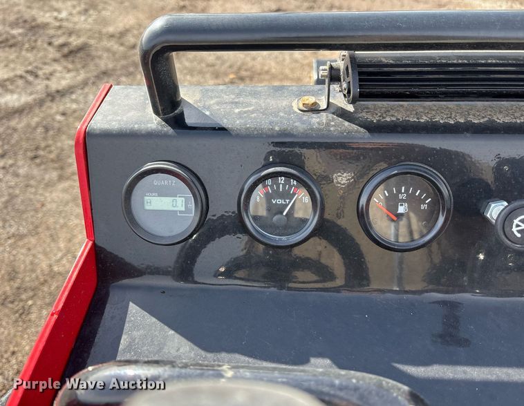 image for item OK9337 2024 Valley Pioneer SCL850 compact utility loader