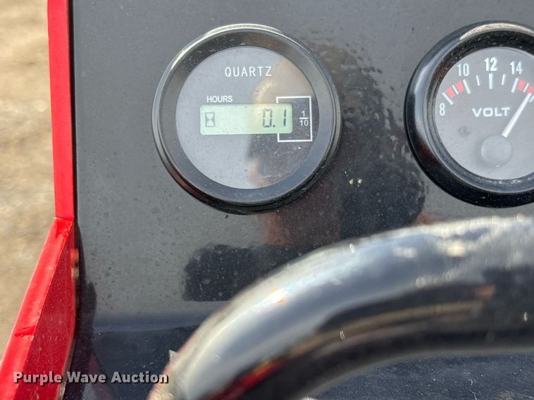 image for item OK9337 2024 Valley Pioneer SCL850 compact utility loader