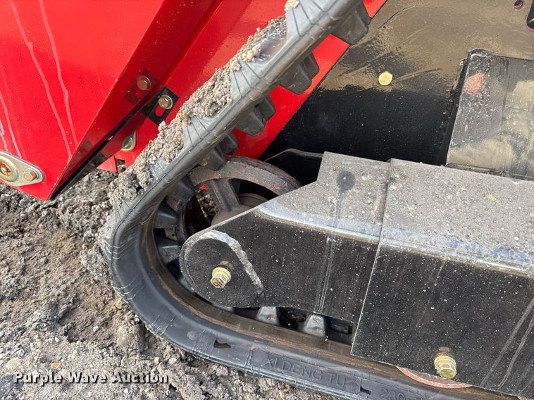 image for item OK9337 2024 Valley Pioneer SCL850 compact utility loader