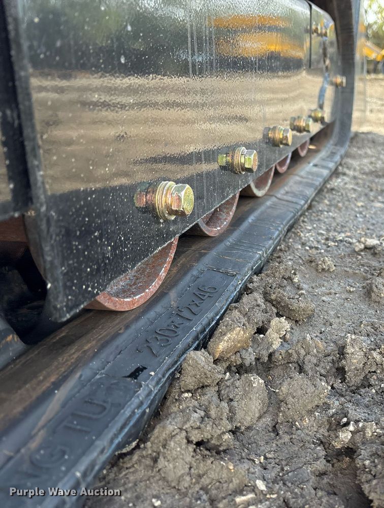 image for item OK9337 2024 Valley Pioneer SCL850 compact utility loader