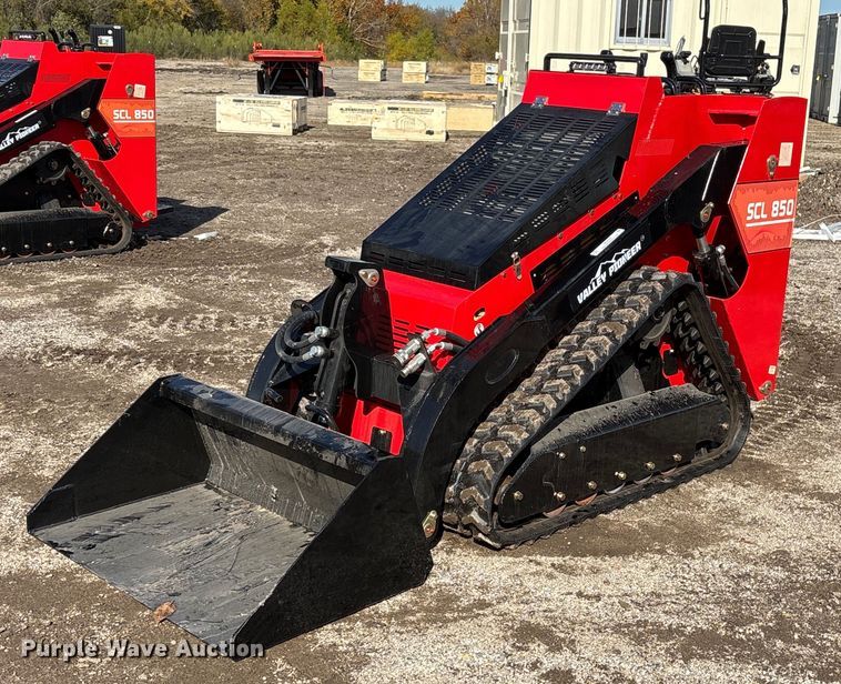 image for item OK9338 2024 Valley Pioneer SCL850 compact utility loader