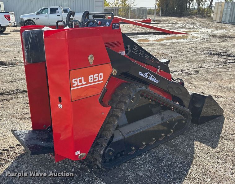 image for item OK9338 2024 Valley Pioneer SCL850 compact utility loader