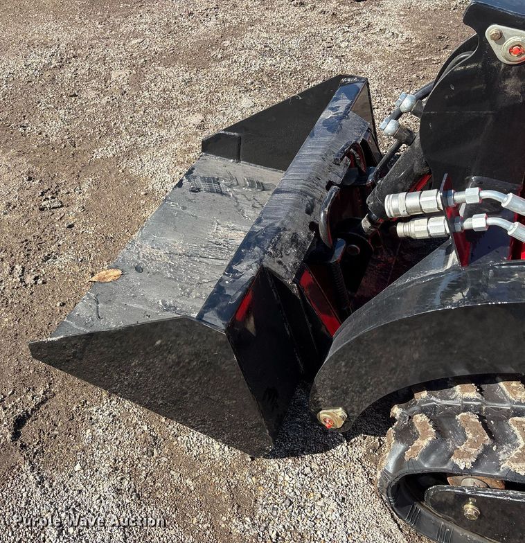 image for item OK9338 2024 Valley Pioneer SCL850 compact utility loader