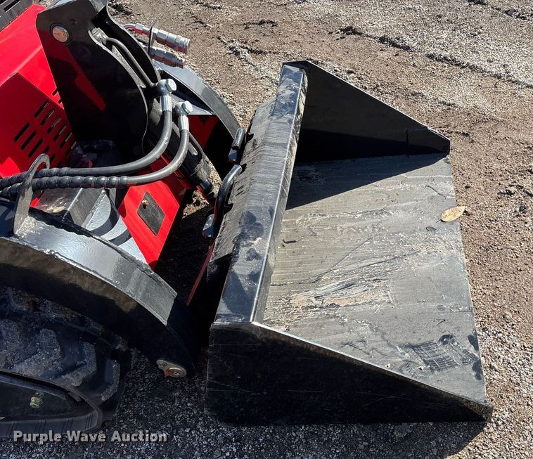 image for item OK9338 2024 Valley Pioneer SCL850 compact utility loader