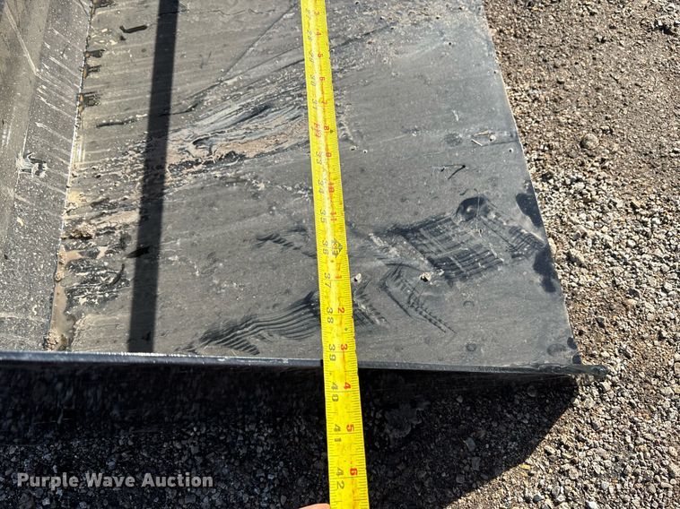 image for item OK9338 2024 Valley Pioneer SCL850 compact utility loader