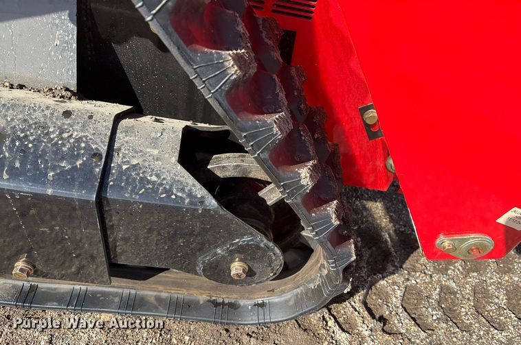 image for item OK9338 2024 Valley Pioneer SCL850 compact utility loader