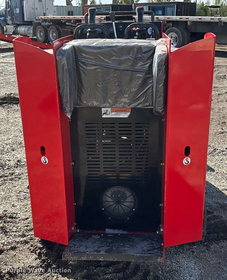 image for item OK9339 2024 Valley Pioneer SCL850 compact utility loader