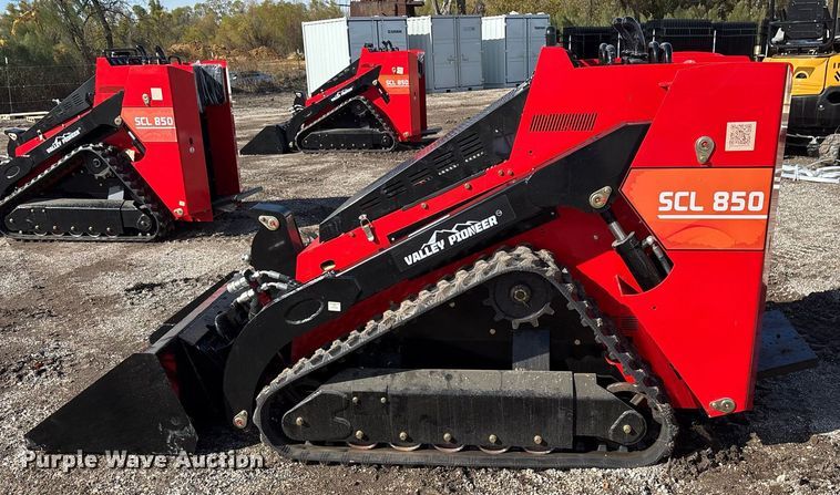 image for item OK9339 2024 Valley Pioneer SCL850 compact utility loader