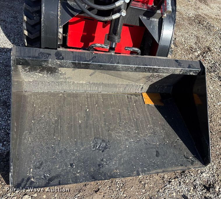 image for item OK9339 2024 Valley Pioneer SCL850 compact utility loader