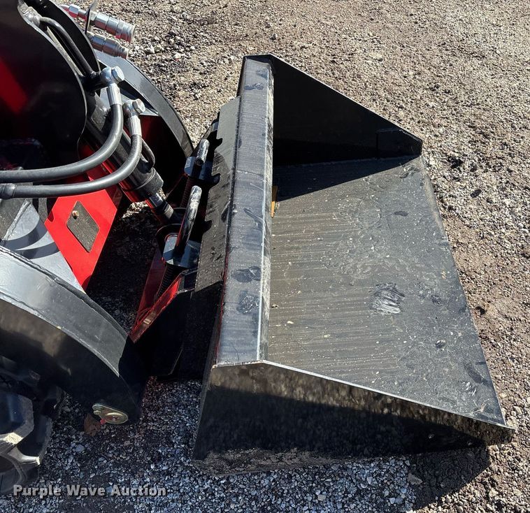 image for item OK9339 2024 Valley Pioneer SCL850 compact utility loader