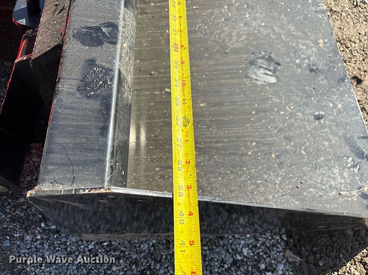 image for item OK9339 2024 Valley Pioneer SCL850 compact utility loader