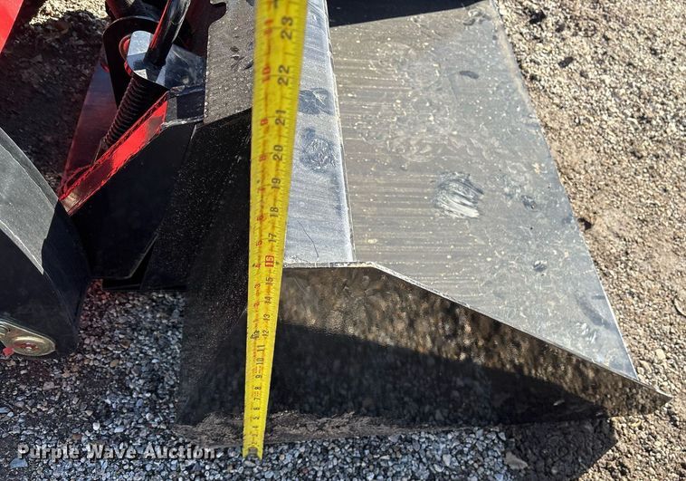 image for item OK9339 2024 Valley Pioneer SCL850 compact utility loader