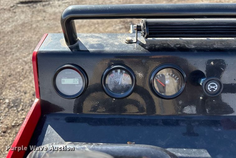 image for item OK9339 2024 Valley Pioneer SCL850 compact utility loader