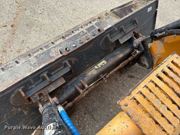 image for item OK9390 Mustang 2100RT tracked skid steer loader