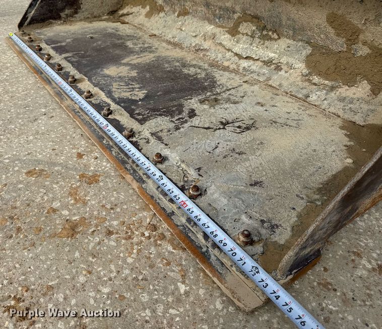 image for item OK9390 Mustang 2100RT tracked skid steer loader