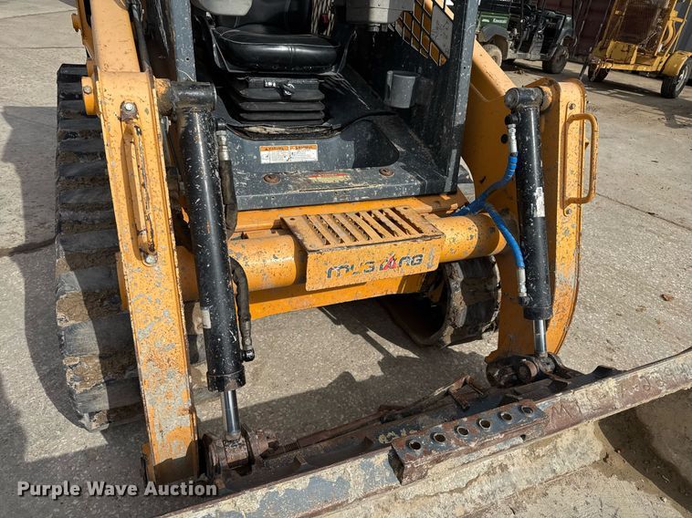 image for item OK9390 Mustang 2100RT tracked skid steer loader