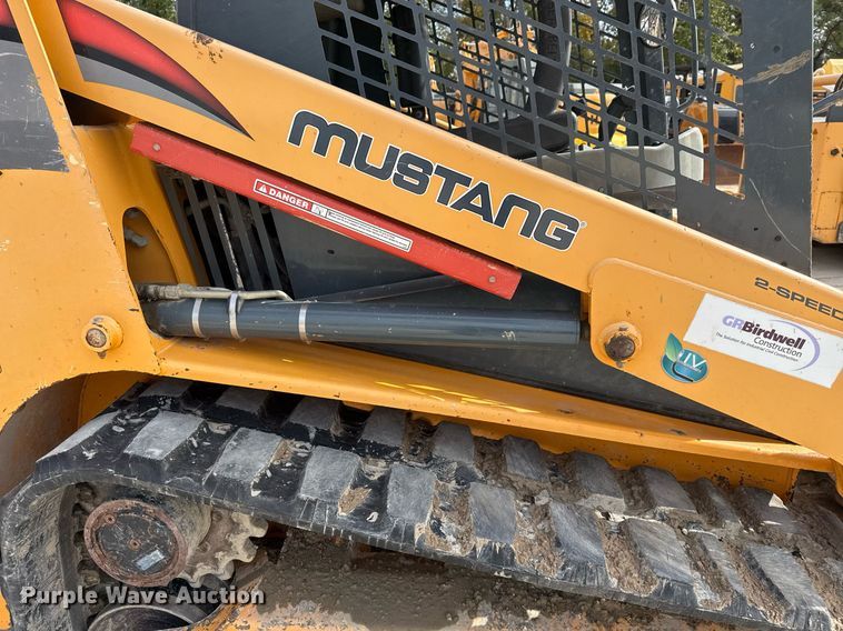 image for item OK9390 Mustang 2100RT tracked skid steer loader