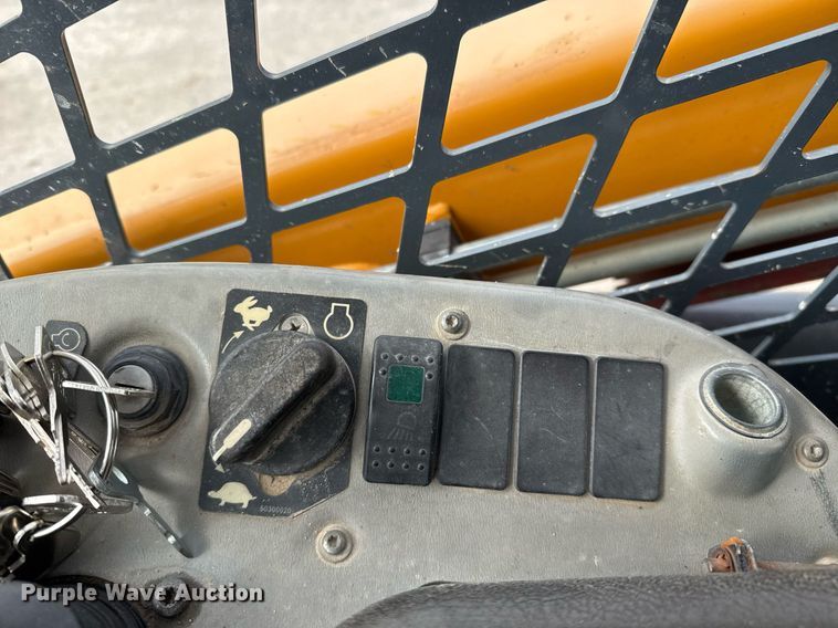 image for item OK9390 Mustang 2100RT tracked skid steer loader