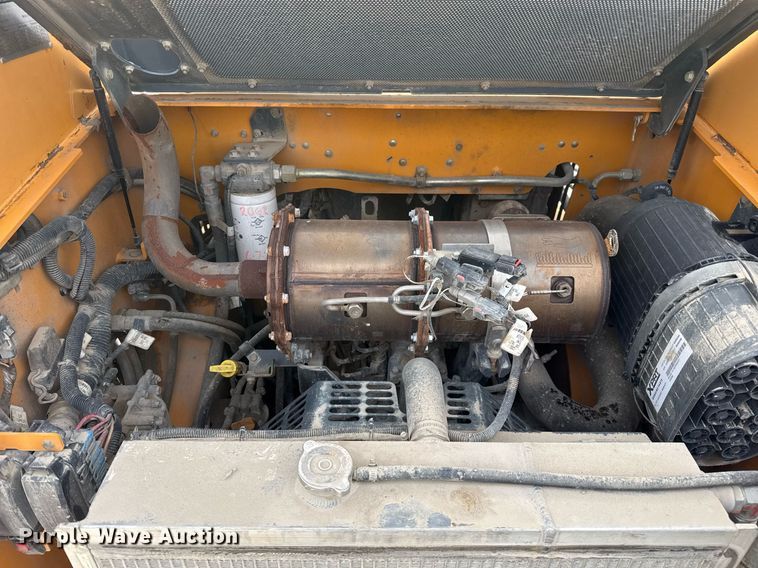 image for item OK9390 Mustang 2100RT tracked skid steer loader