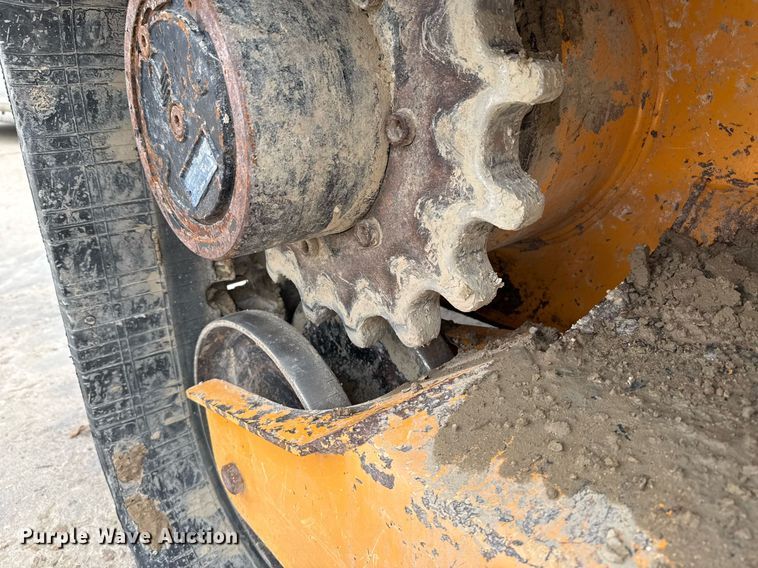 image for item OK9390 Mustang 2100RT tracked skid steer loader