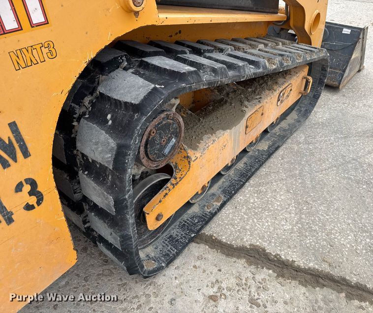image for item OK9390 Mustang 2100RT tracked skid steer loader