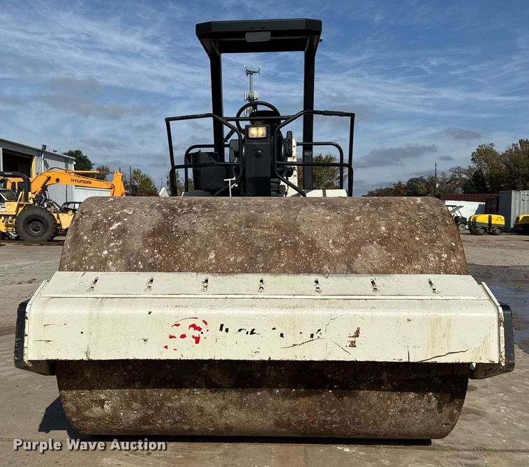 image for item OK9391 1997 Ingersoll-Rand SD-100D single drum vibratory roller