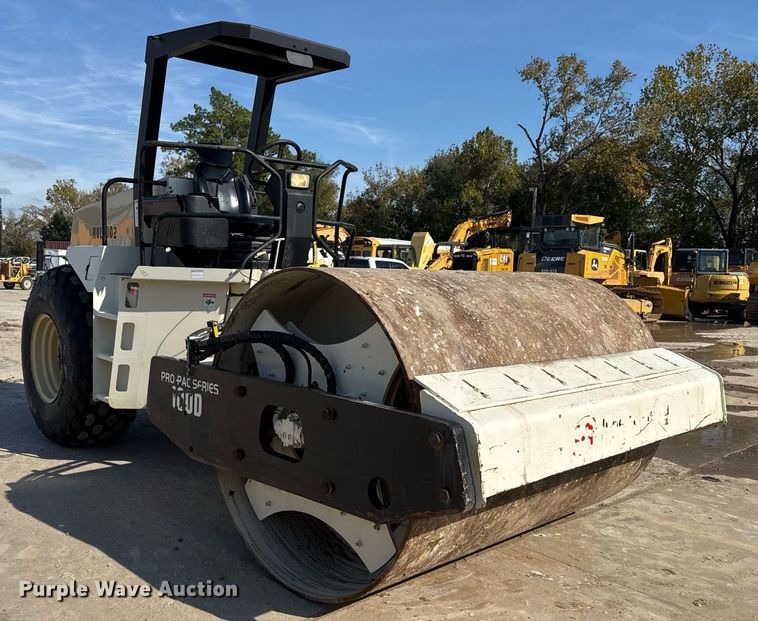 image for item OK9391 1997 Ingersoll-Rand SD-100D single drum vibratory roller