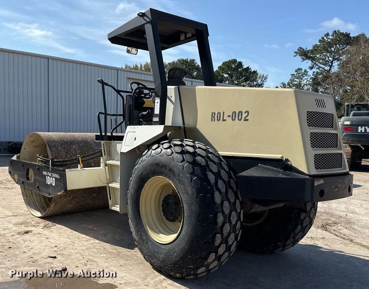 image for item OK9391 1997 Ingersoll-Rand SD-100D single drum vibratory roller