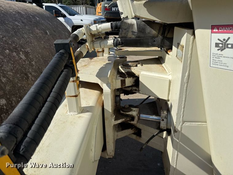 image for item OK9391 1997 Ingersoll-Rand SD-100D single drum vibratory roller