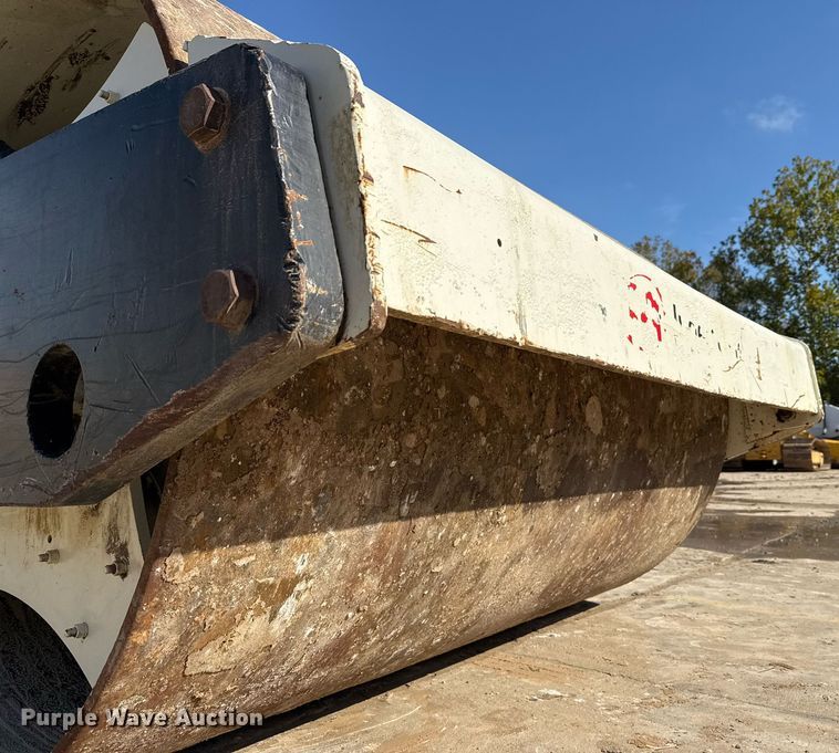 image for item OK9391 1997 Ingersoll-Rand SD-100D single drum vibratory roller