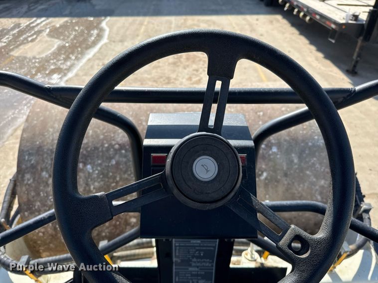 image for item OK9391 1997 Ingersoll-Rand SD-100D single drum vibratory roller