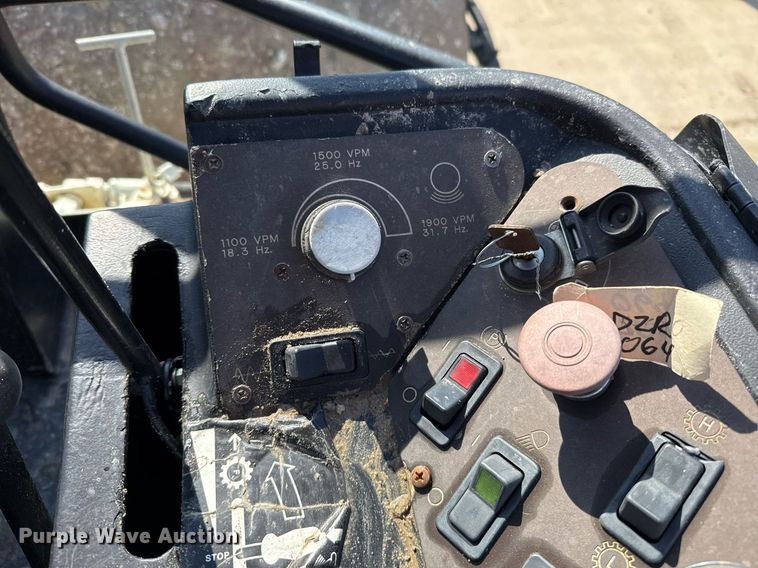 image for item OK9391 1997 Ingersoll-Rand SD-100D single drum vibratory roller