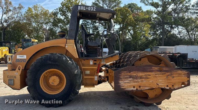 image for item OK9392 2004 Case SV212 single drum vibratory roller