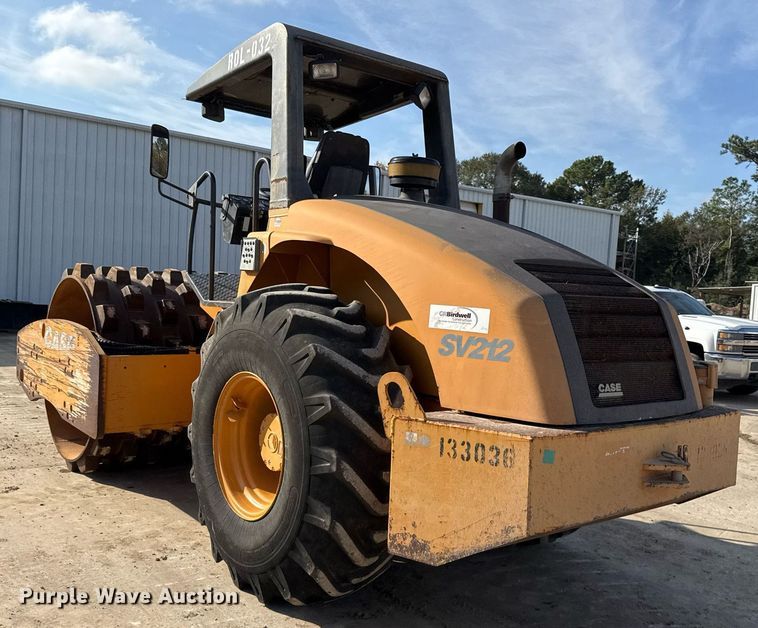 image for item OK9392 2004 Case SV212 single drum vibratory roller