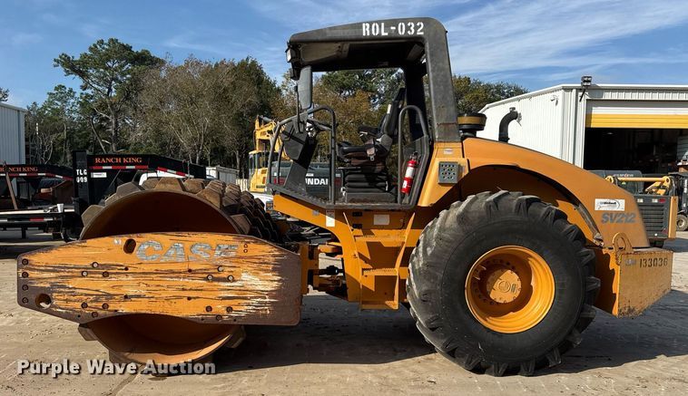 image for item OK9392 2004 Case SV212 single drum vibratory roller