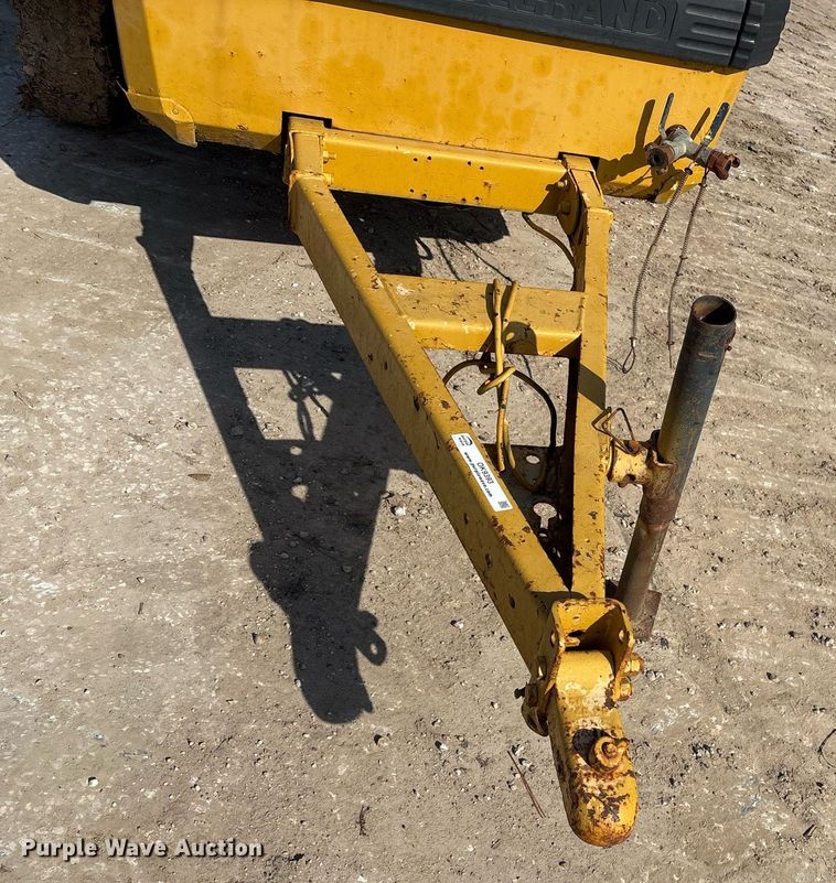 image for item OK9393 2000 Ingersoll-Rand P185WIR air compressor