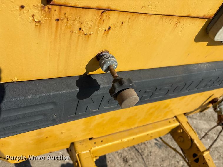 image for item OK9393 2000 Ingersoll-Rand P185WIR air compressor