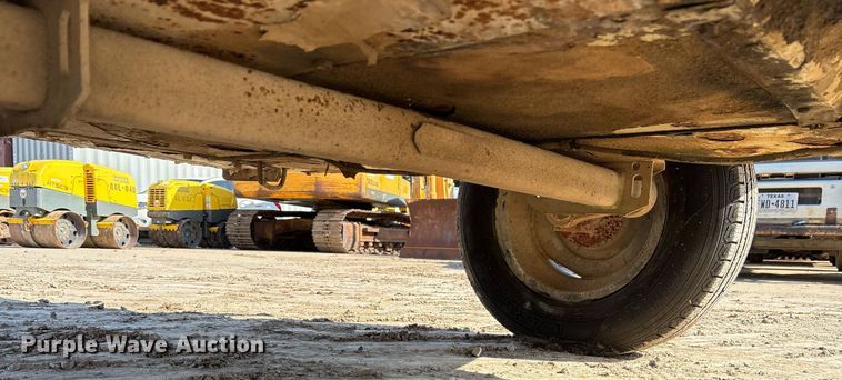 image for item OK9393 2000 Ingersoll-Rand P185WIR air compressor