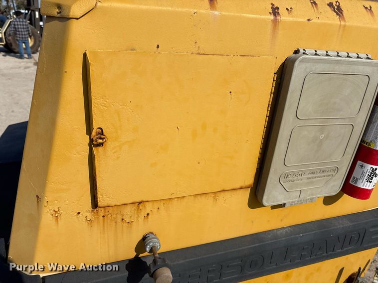 image for item OK9393 2000 Ingersoll-Rand P185WIR air compressor