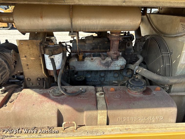 image for item OK9393 2000 Ingersoll-Rand P185WIR air compressor