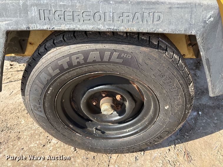 image for item OK9393 2000 Ingersoll-Rand P185WIR air compressor