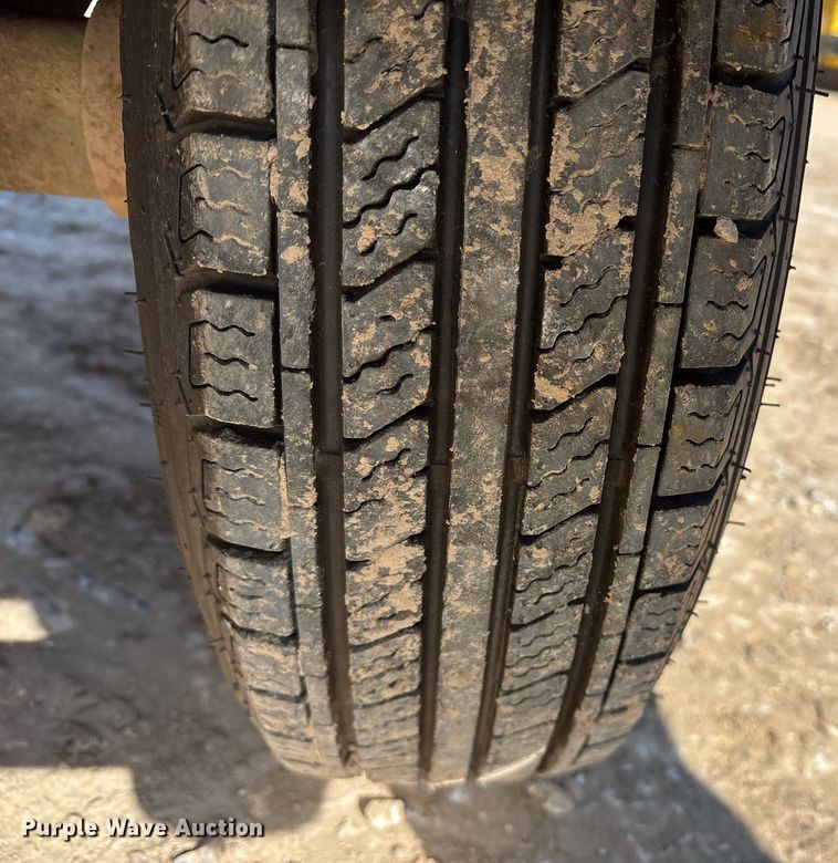 image for item OK9393 2000 Ingersoll-Rand P185WIR air compressor