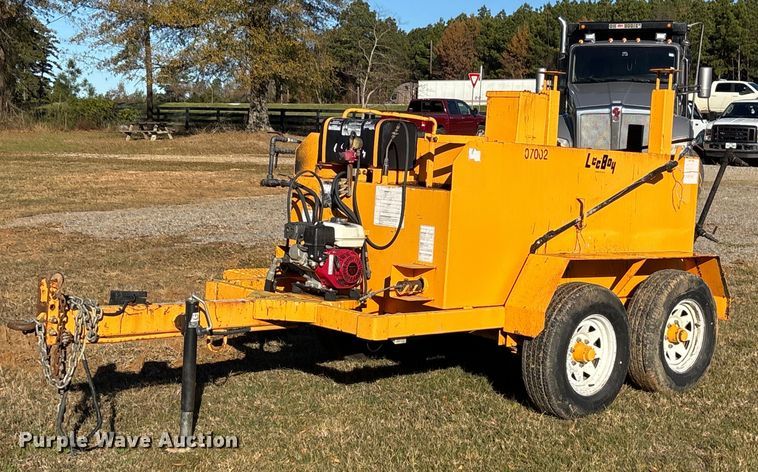 image for item OK9405 2006 LeeBoy L500 tack distributer trailer